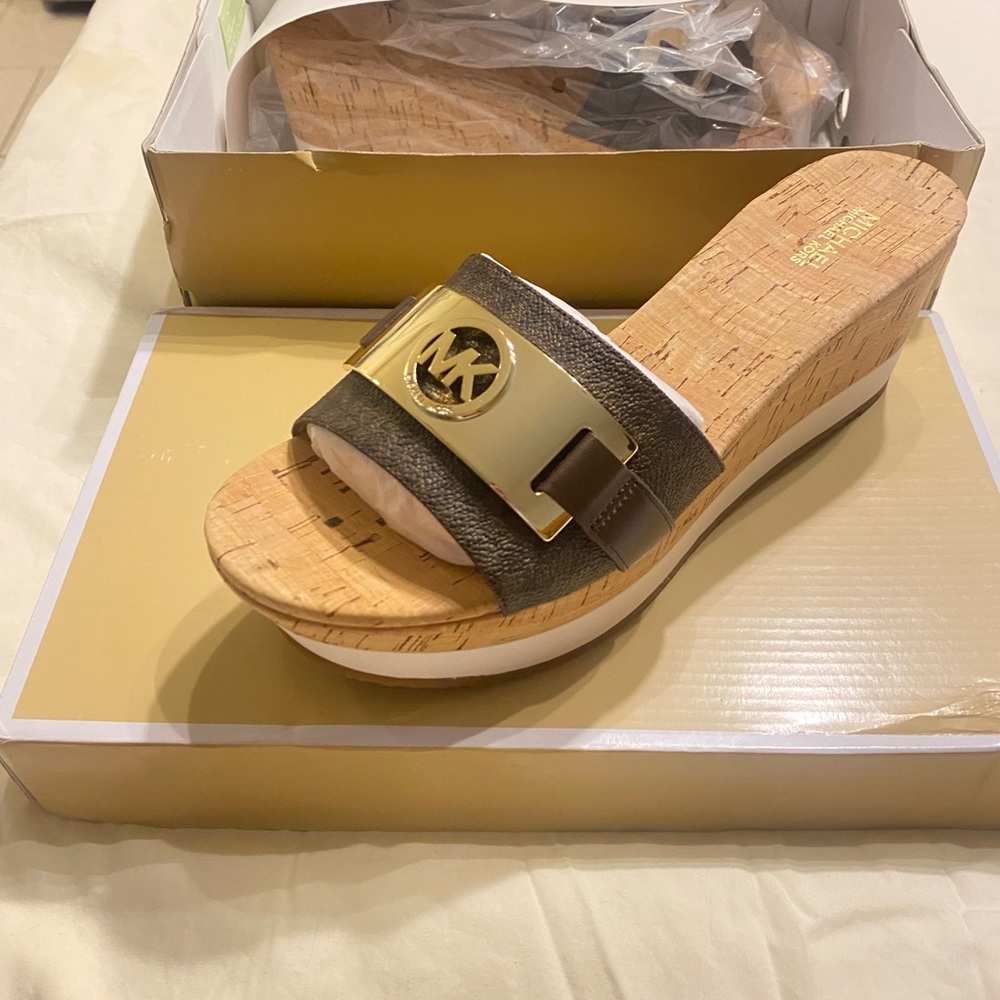 Michael Kors wedges / heels ! Size 9 women’s !